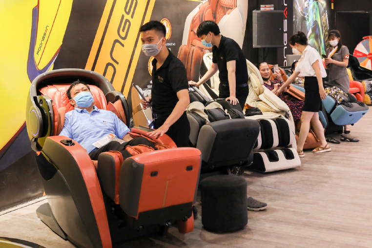 Gian hàng cung cấp sản phẩm chất lượng của các thương hiệu nổi tiếng